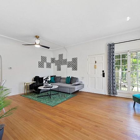 Beverly Hills Stylish & Central 1 Bedroom Apt + Parking ลอสแอนเจลิส ภายนอก รูปภาพ